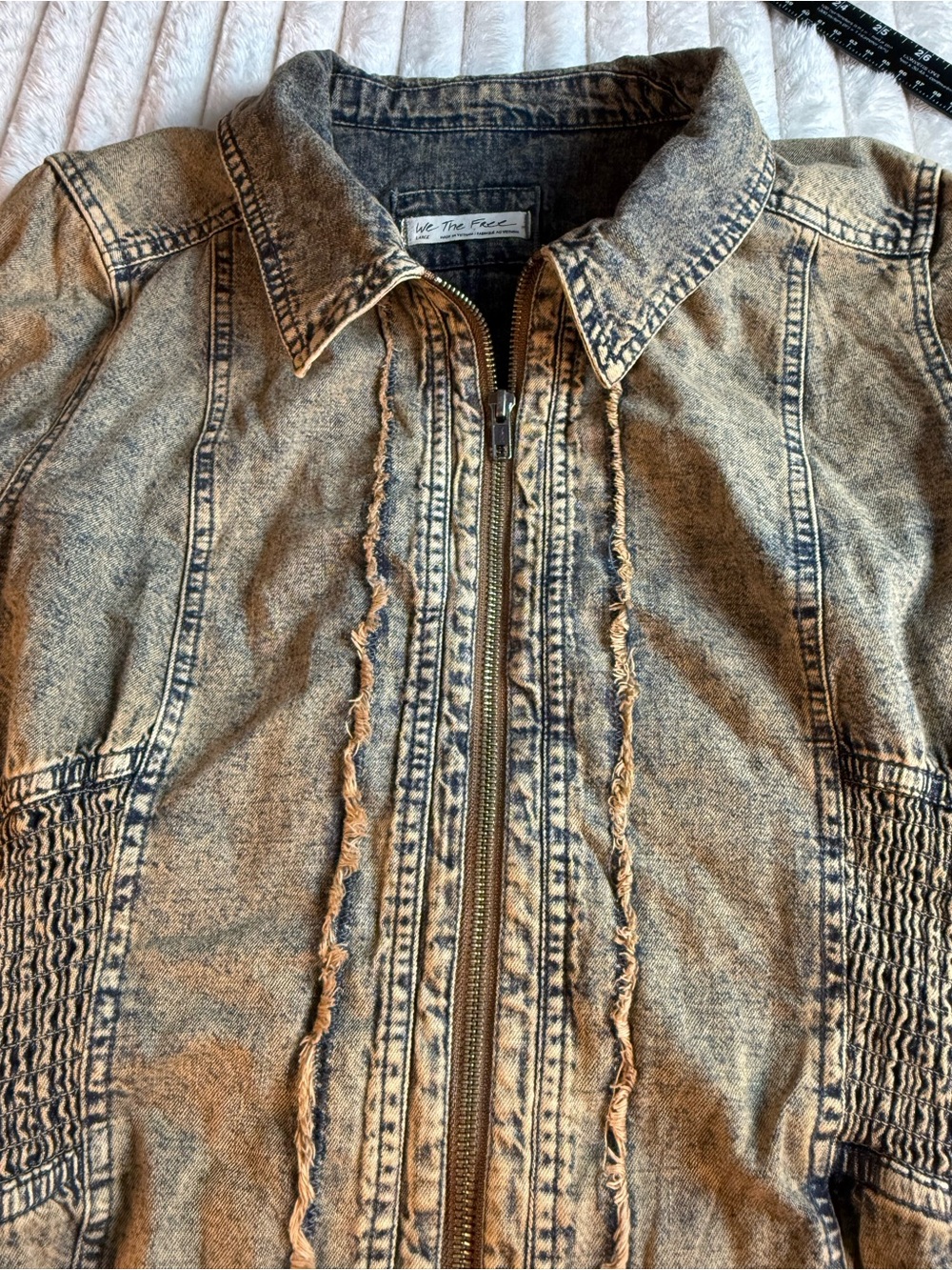 Free People We The Free Zip It Up Denim Jacket Acid Wash Distressed Large - Picture 9 of 11